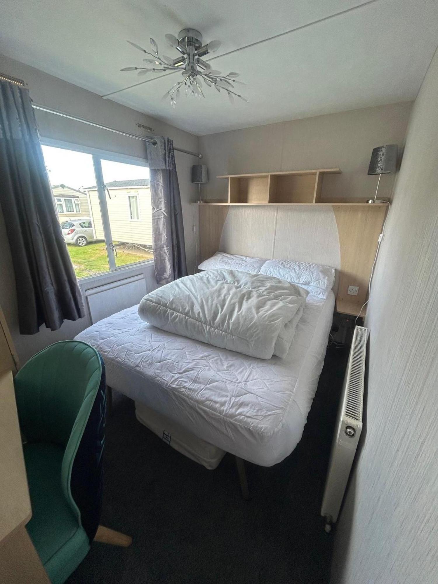 6 Berth Caravan For Hire By The Beach In Heacham, Norfolk Ref 21038C Zewnętrze zdjęcie